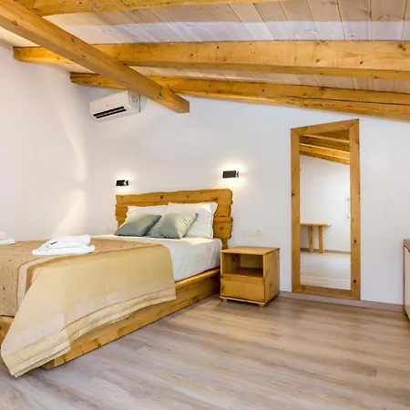 Rodon Tripiti Nest Exsecutive