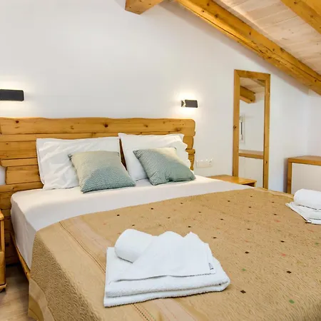 شقة Rodon Tripiti Nest Exsecutive يميناريا