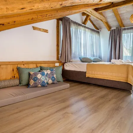شقة Rodon Tripiti Nest Exsecutive يميناريا