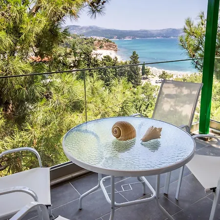 Rodon Tripiti Nest Exsecutive * يميناريا